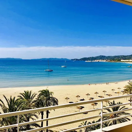 T3 Front De Dernier Etage Vue Petit Havre De Paix Pour Vos Emplacement Unique Vue Panoramique A 180 Degres Pour Ce T3 En Face De La Front De Vue Sur Les Iles 5 Et Dernier Etage Avec Ascenseur * Le Lavandou