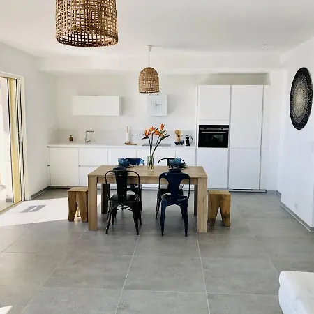 Διαμέρισμα T3 Front De Dernier Etage Vue Petit Havre De Paix Pour Vos Emplacement Unique Vue Panoramique A 180 Degres Pour Ce T3 En Face De La Front De Vue Sur Les Iles 5 Et Dernier Etage Avec Ascenseur